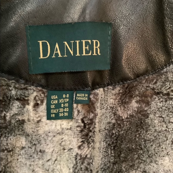 25% Off Black Leather Jacket, Fits M - Picture 6 of 8